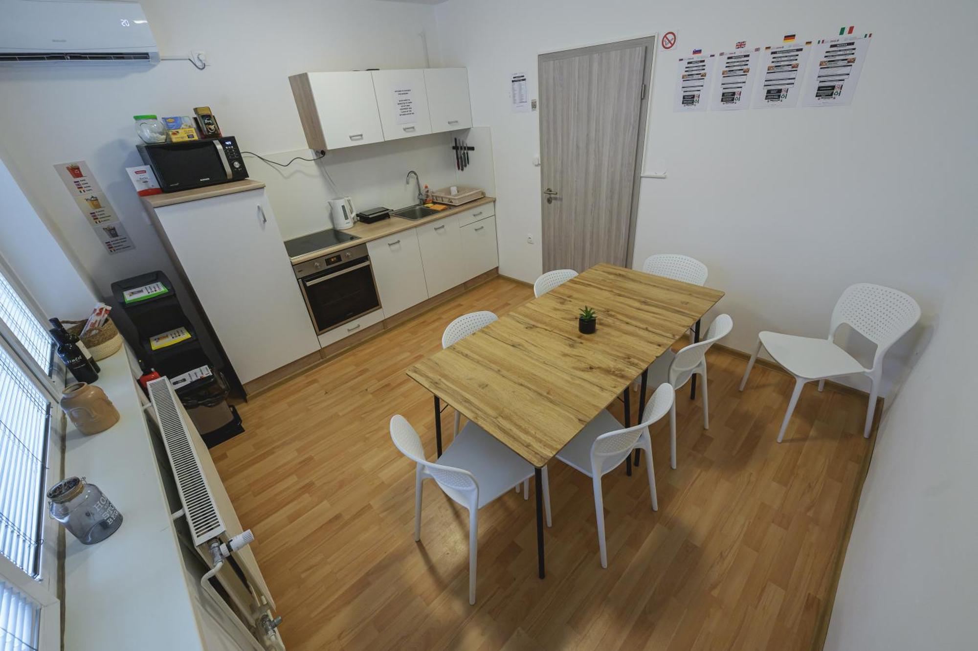 Do Avta Rooms Λιουμπλιάνα Εξωτερικό φωτογραφία